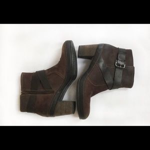 Clarks suede booties